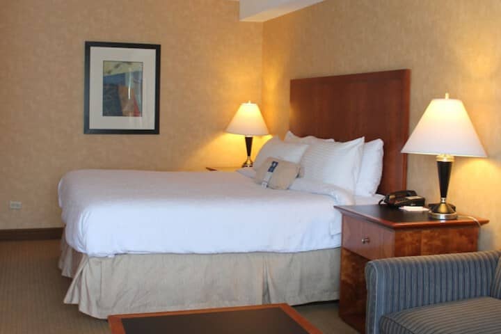 Room 7 of 74