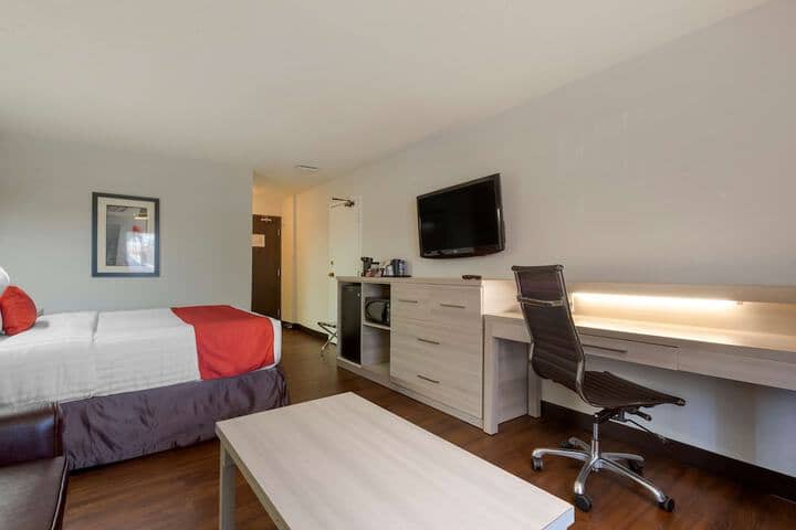 Room 33 of 89
