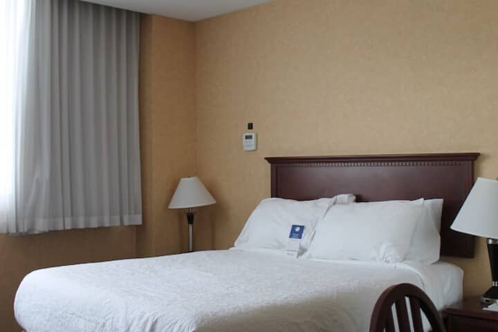 Room 9 of 74