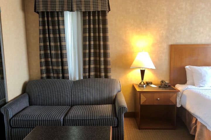 Room 40 of 74
