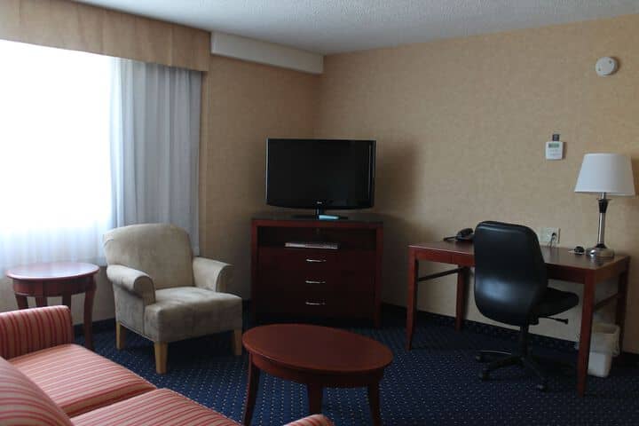 Room 38 of 74