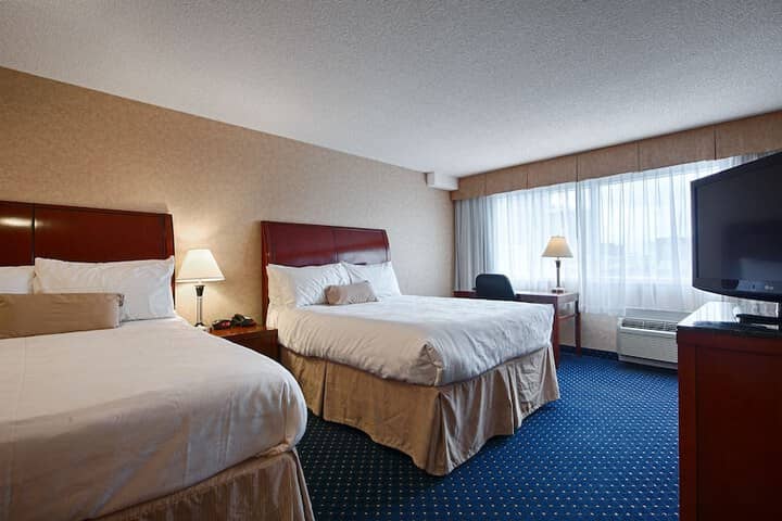 Room 5 of 74