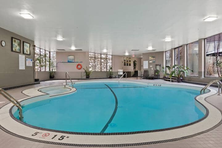 Pool 28 of 60
