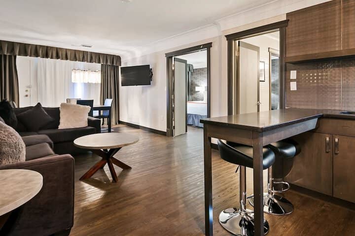 Room 10 of 89